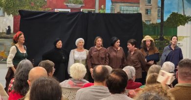 O GRUPO DE TEATRO «AS MUIÑEIRAS DO VENTO» ESTREAN NOVA PEZA TEATRAL NO CENTRO CÍVICO DE CANIDO